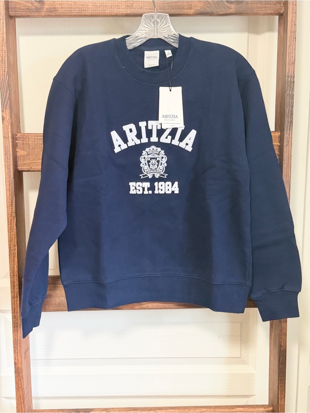 Aritzia SweatFleece Perfect Crew Est. 1984 Crest Crewneck – Navy  – S